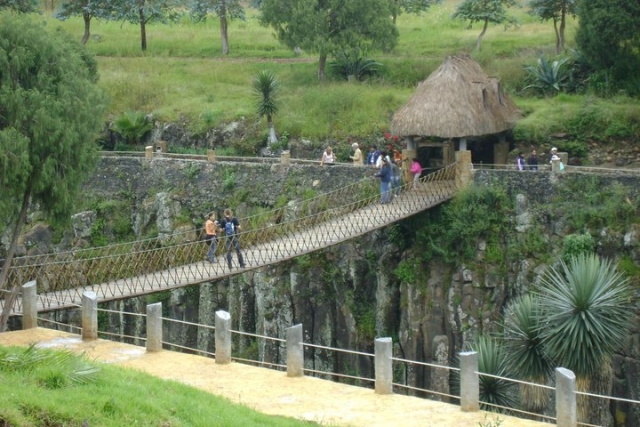  Walking in Huasca 